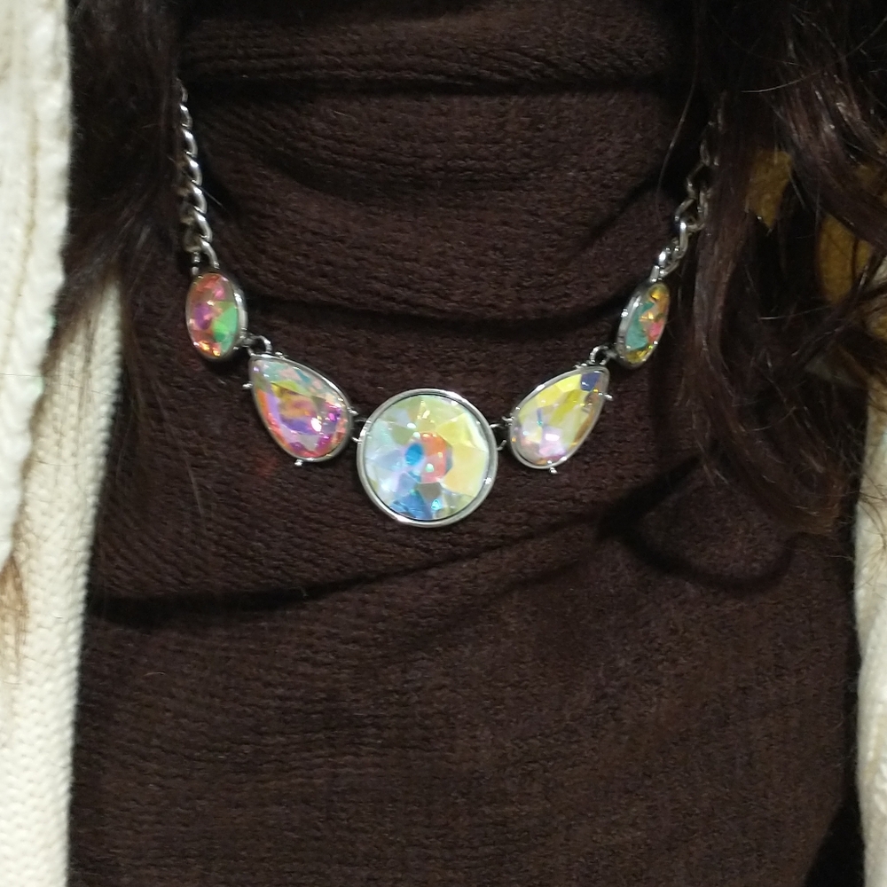 ⛵ 5/$15 Paparazzi Flashy Necklace